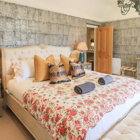 Prázdninový dům Fern Bank *