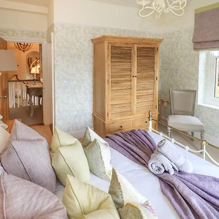 Fern Bank Holiday home *