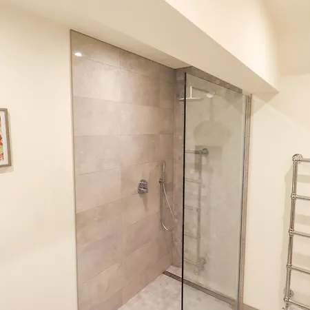 Fern Bank Feriehus *